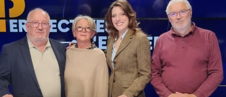 revolver-creative-company-CwgGHjoADdQ-unsplash 7